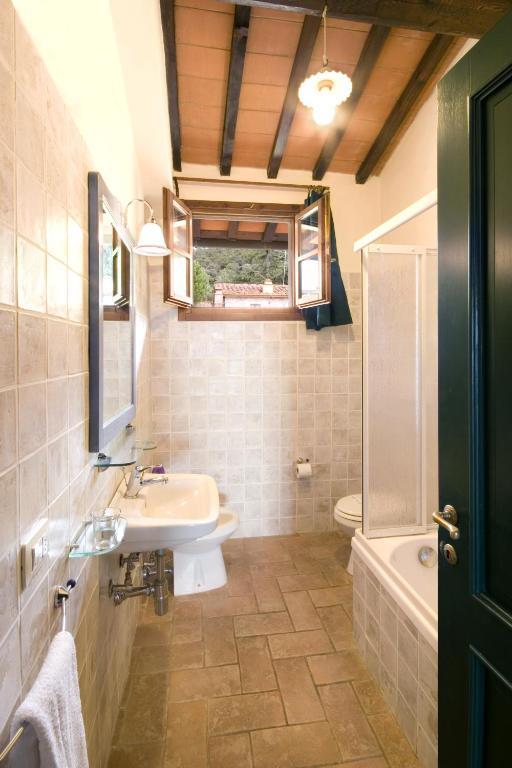 Large Two-Bedroom Apartment,110355570:JPEG